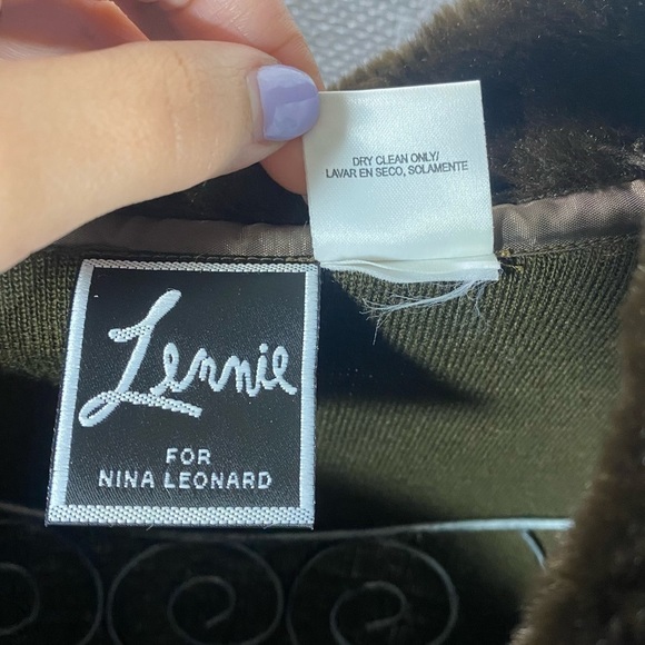 Lennie for Nina Leonard faux fur collared button up sweater size L - Picture 8 of 8